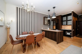 Spacious Apartment In Vilnius Old Town by Reside Baltic